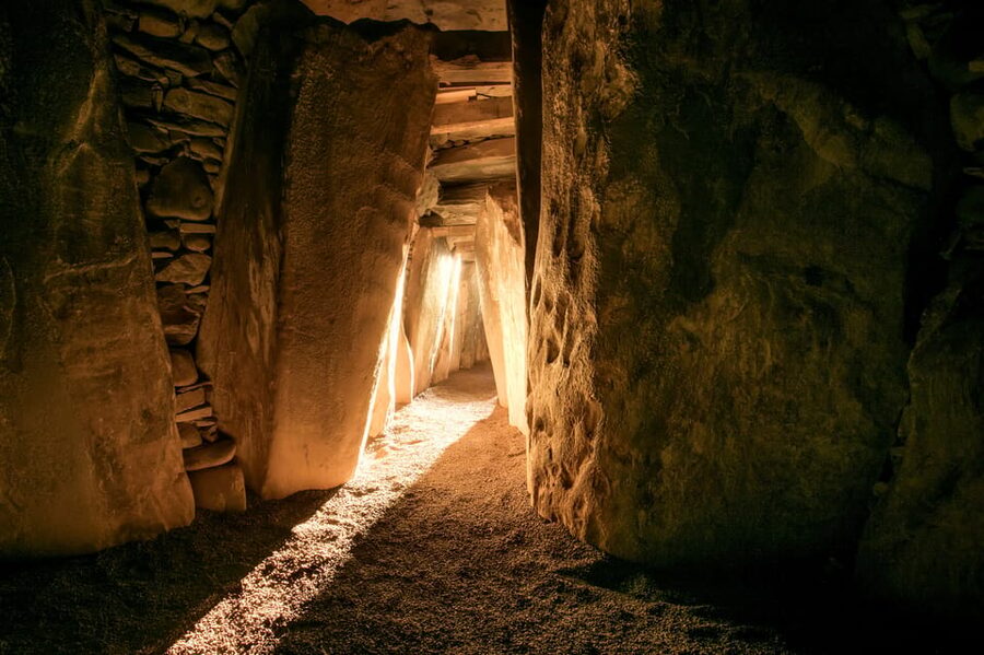 Dublin: Private Boyne Valley and Trim Castle Day Tour - Lunch in Slane and the Hill of Tara’s Celtic royal setting
