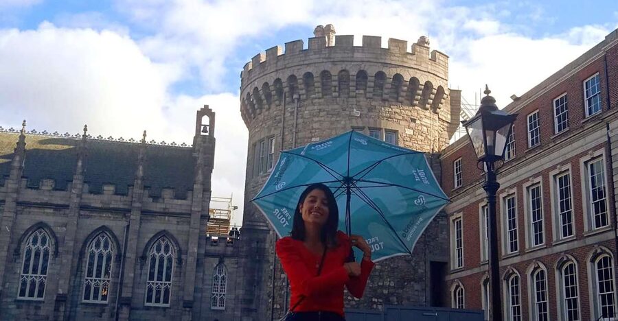 Dublin: Private Tour of City Monuments in Spanish - City Hall, Molly Malone, Trinity College, and the early orientation rush