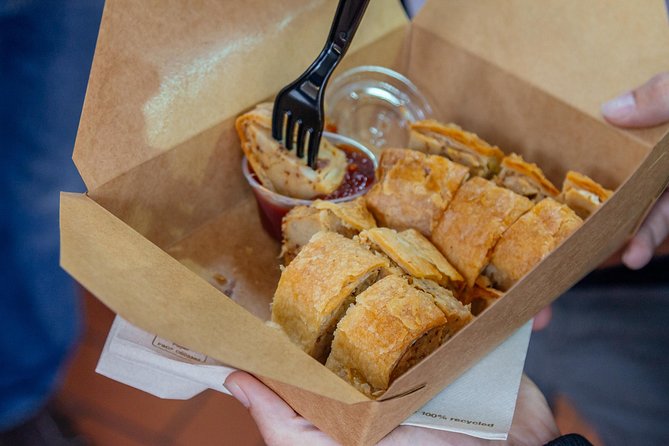 Dublin Private Walking Food Tour With Locals with 10 Tastings - Dietary Needs: Vegetarian Alternatives, and Why Messaging the Host Matters