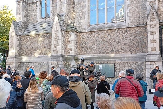 Dublin Private Walking Tour | 3 hour Highlights & Hidden Gems - Dublin Castle to Parliament House area: power, architecture, and dates you can place