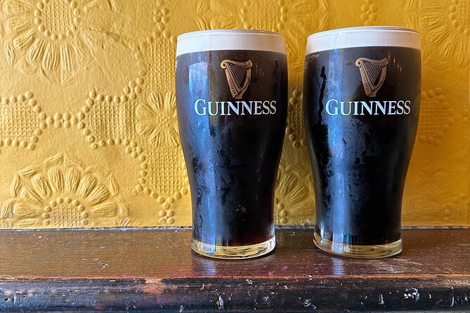 Dublin Pub Tour: Guinness Perfect Pour, Whiskey, Music and More - Christ Church Cathedral, the Former Hell Area, and Dame Lane’s Pub Focus
