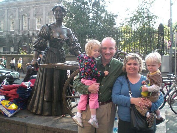 Dublin Traditional Irish 3 Course Meal Walking Tour with Local - Quick highlights you can plan around