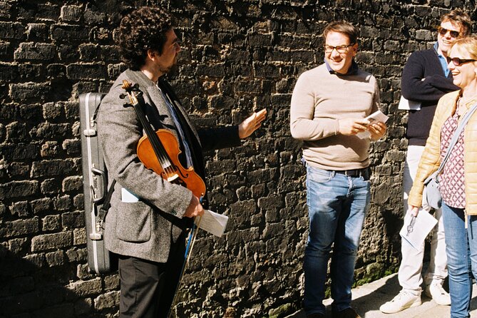 Dublin Traditional Irish Music Walking Tour with Live Performance - A musical walking tour through Dublin that actually moves