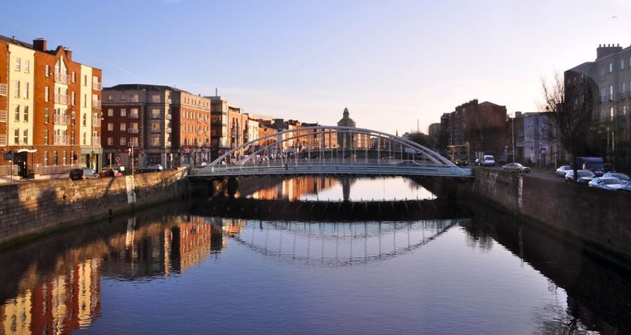 Dublin Welcome Tour: Private Tour with a Local - A smooth match for families, solo travelers, and couples