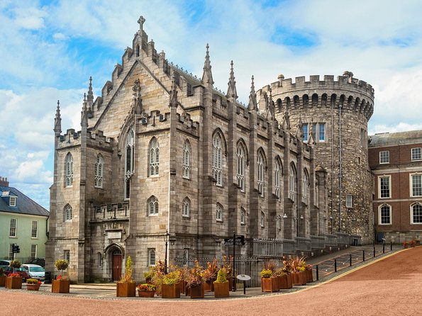 Essential Private Dublin walking tour for up to 6 people - O’Connell Bridge: Daniel O’Connell and the political story in motion
