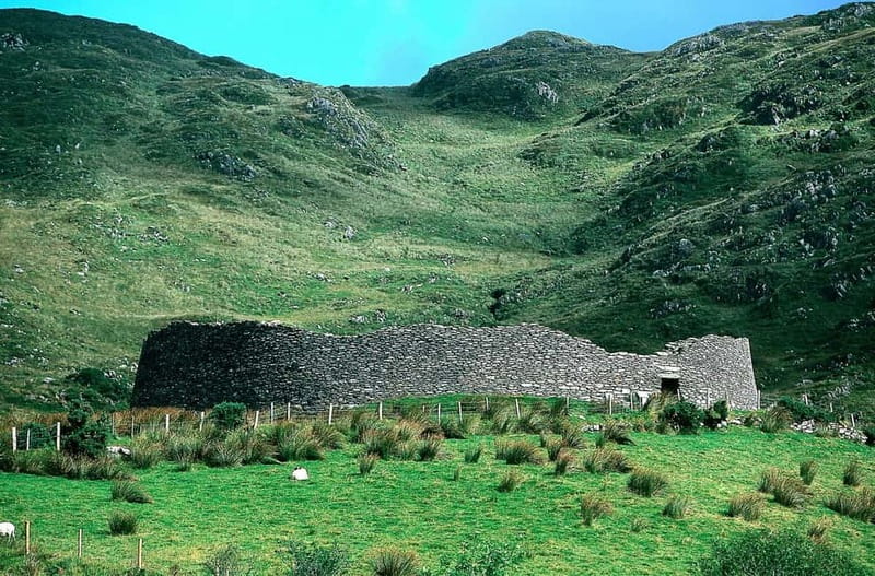 From Cork: Ring of Kerry & Killarney Guided Full Day Tour - Killarney Town Time: Photographs, People, and Easy Wandering