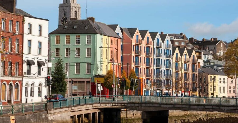 From Dublin:Cork,Cahir Castle,Rock of Cashel Tour in Spanish - Who This Tour Suits Best