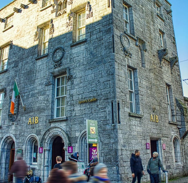 From Dublin: Galway + Cliffs of Moher Boat Cruise in Spanish - Doolin: the calm stop before the Cliffs of Moher cruise