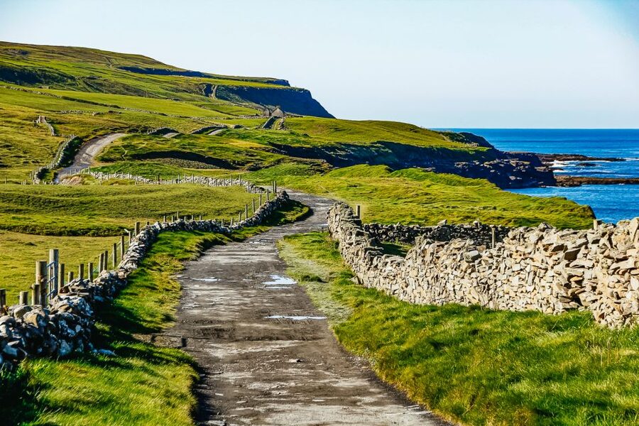 From Galway: Aran Islands and Cliffs of Moher Tour & Cruise - Inis Oirr (Inisheer): the smallest Aran Island works in your favor