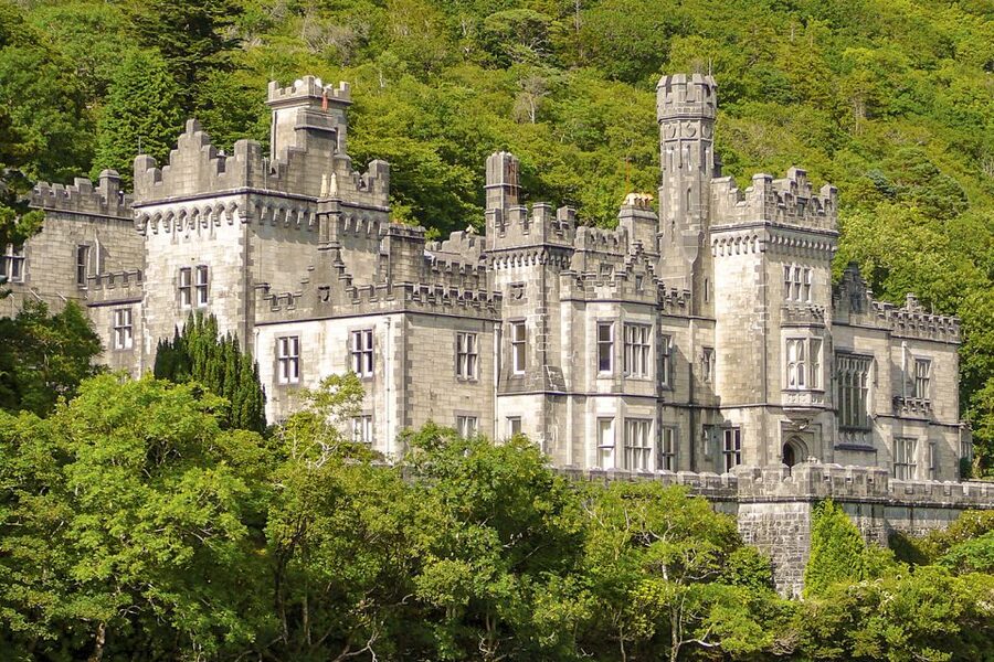 From Galway: Connemara & Kylemore Abbey Full-Day Guided Tour - Starting in Galway: the HYDE Hotel meetup and getting rolling