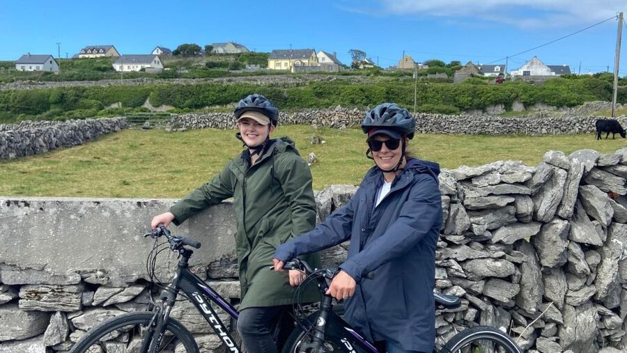 From Galway: Day Trip to Inisheer with Bike or Bus Tour - Price and Timing: Is $192 Worth It for an Inisheer Day?