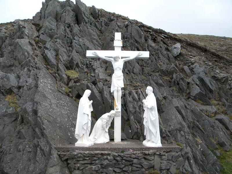 From Killarney: Dingle and Slea Head Peninsula Day Tour - Guide Style Makes the Day: Stories, Songs, and Safety on Narrow Roads