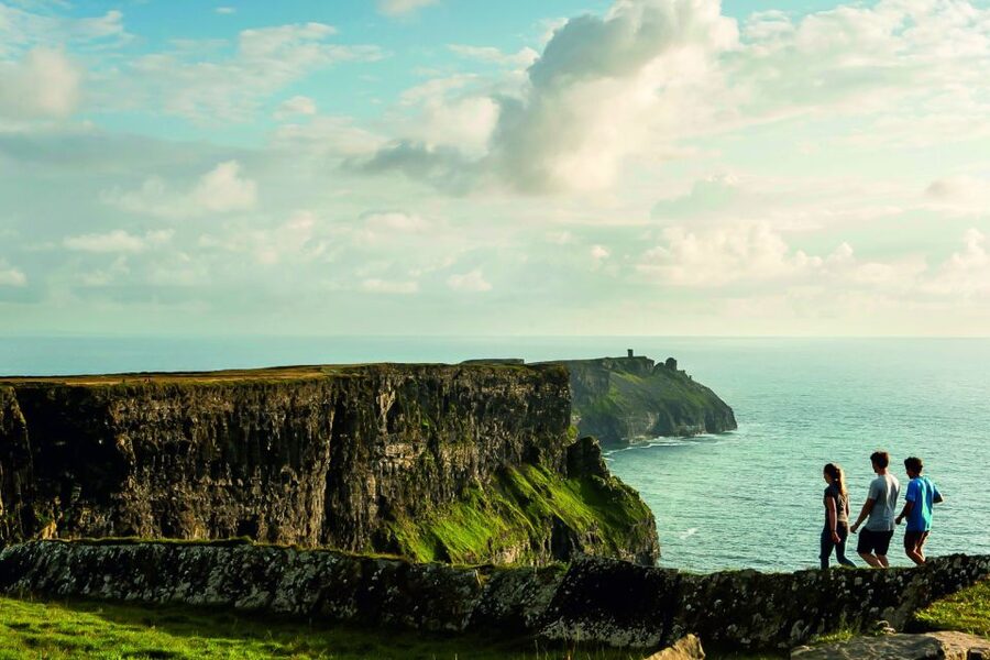 From Limerick: Full-Day Guided Tour of Cliffs of Moher - Bunratty Castle refreshment stop: medieval vibes and quick photos