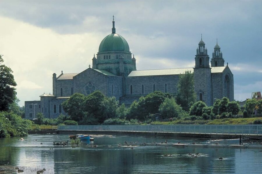 Galway: Best of Galway City & Claddagh Walking Tour - Why Galway’s medieval core is best on foot