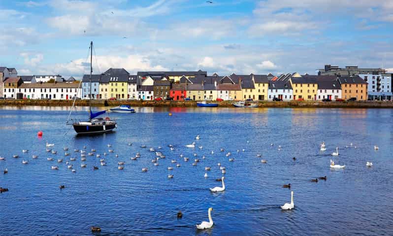 Galway: Best of Galway City & Claddagh Walking Tour - Latin Quarter lanes and Kirwan’s Lane stories