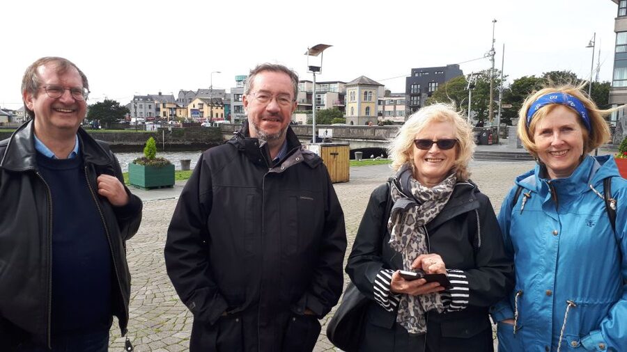 Galway City: Guided 1.5-Hour Walking Tour - Eyre Square stories: City of the Tribes in plain talk
