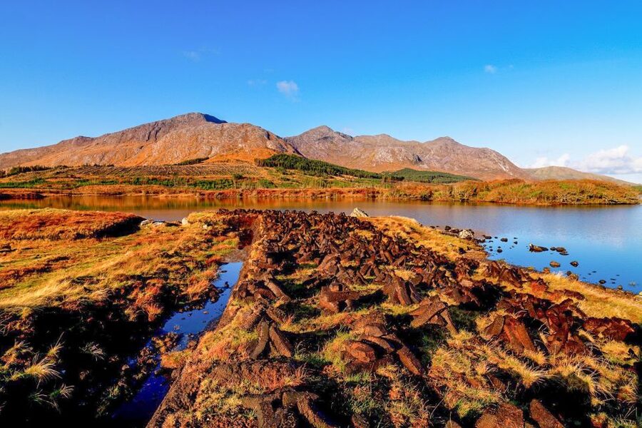 Galway, Cliffs of Moher & Connemara: 2-Day Combo Tour - Day 1: Connemara Touring Around Lough Corrib and Maam Valley