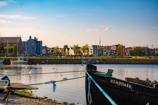 Galway's City Centre: A Self-Guided Audio Tour - Lynch’s Castle on Shop Street: a quick history pause