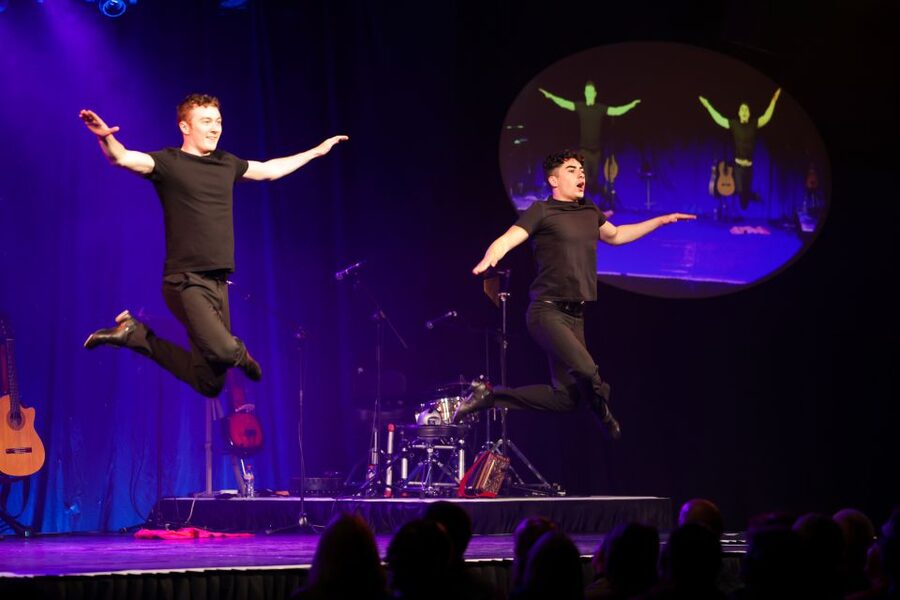 Galway: Trad on the Prom Ticket with Irish Music and Dancing - Getting the timing right: doors at 8:00, show at 8:30