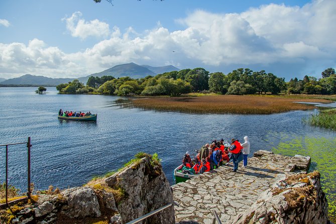 Gap of Dunloe Tour (Boat & Bus) - Gap of Dunloe, 11 km of glacial scenery (and the two pace options)