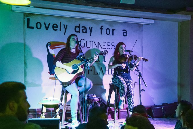 Generation Pub Crawl Dublin - Timing, Energy, and the Moments People Miss