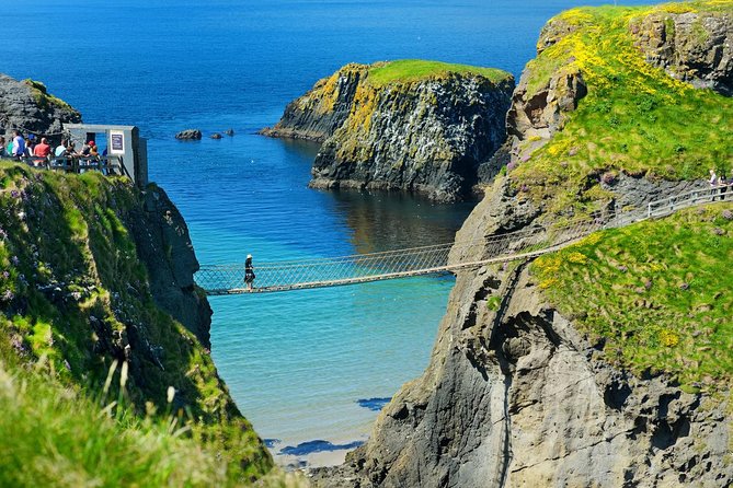 Giant's Causeway Custom Tailored Award Winning Private Tour. - Pickup timing, the 10 to 12 hour day, and how to plan your expectations