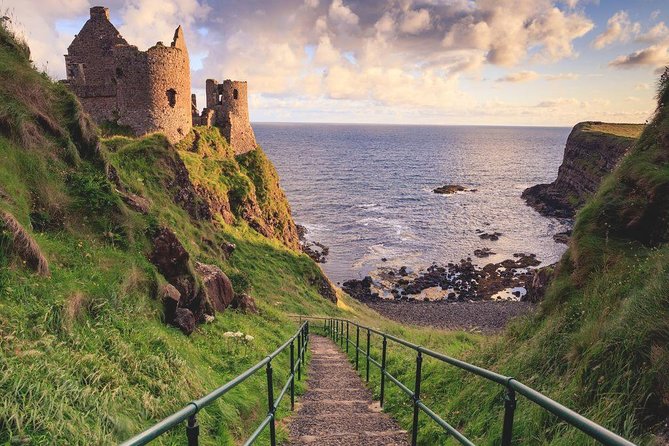 Giant's Causeway Day Tour from Dublin - Giant’s Causeway in 90 minutes: hexagons and legend