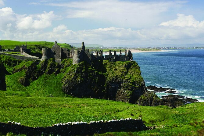 Giant's Causeway with the Titanic Exhibition and the best of Northern Ireland - Giant’s Causeway, where you walk among basalt columns and ancient myth