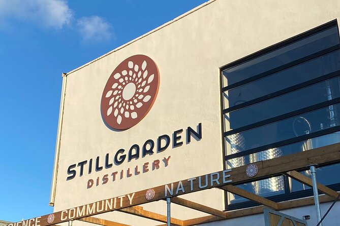 Gin Tasting Masterclass In Stillgarden Distillery - The hour-long flow: from welcome drink to expert Q&A