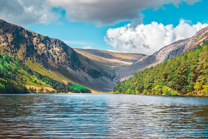 Glendalough & Wicklow Mountains Half Day Morning Tour from Dublin - Leaving Dublin fast: the drive via Sugar Loaf and Roundwood