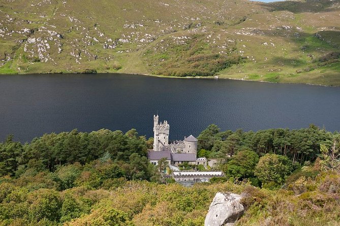 Glenveagh National Park and Gaeltacht Tour - Bloody Foreland and Magheroarty Pier: Coast Views, Red Rock Light, and Island Sightlines
