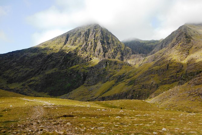 Guided Climb of Carrauntoohil with KerryClimbing.ie - Pack and clothing rules that make the difference on summit time