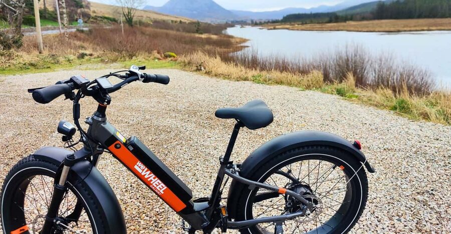 Gweedore: Guided eBike Tour - Coastal riding to Gweedore Golf Club, with Atlantic views