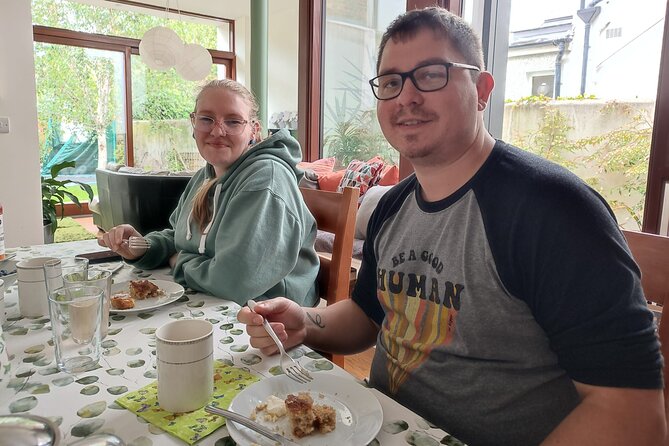 Irish Baking Class: Granny's Apple Cake, Traditional Scones - Price and value: is $102.41 worth 90 minutes?