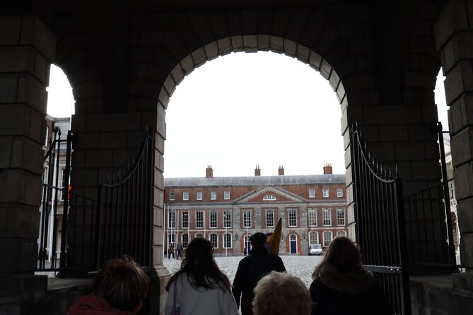 Macabre, Ghostly & Bloody Walking Tour - General Post Office and the Death of Cuchulainn story