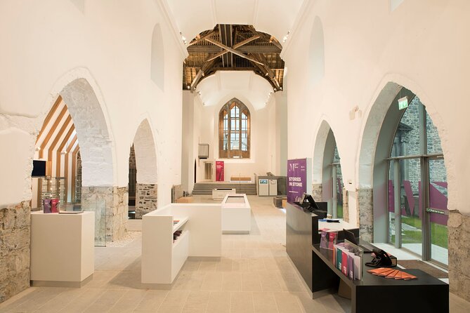 Medieval Mile Museum Self Guided Audio Tour - High Crosses: Where You Learn to Look at Shapes