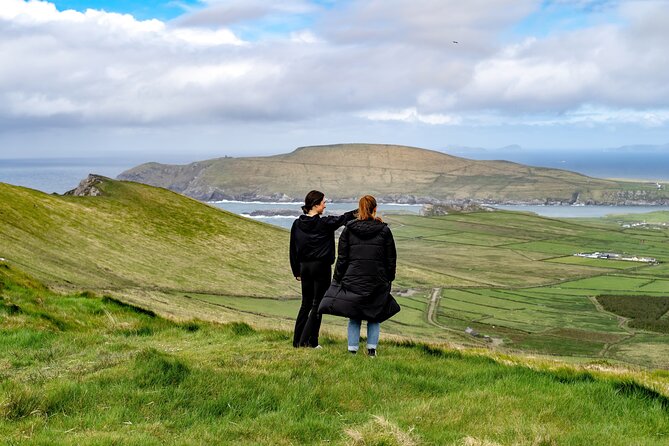 Off the beaten Path Private Tour of Ring of Kerry - Skellig Ring drive: viewpoint time for big coastal moments