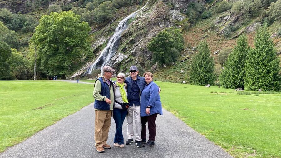 Personal Tour from Dublin: Wicklow, Glendalough, Powerscourt - Lunch near Glendalough: refuel before you step into the ancient place