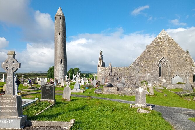 Private Day Tour Cliffs of Moher from Dublin - The real edge: your guide, especially William