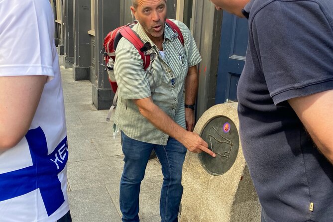 Private Guided Walking Tour in Dublin - Essex Gate and Wood Quay: cobblestones, a Viking longboat, and a real sense of layers
