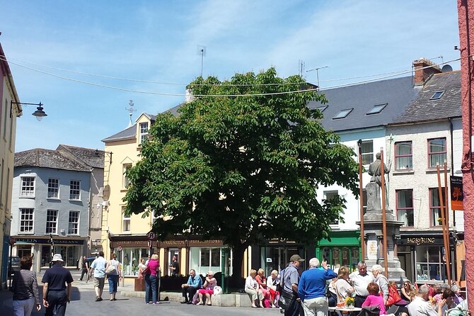 Private Tour: Classic Cork Tour visiting Blarney Castle & Kinsale - The Fort Finale: Charles Fort and Old Head Peninsula Views