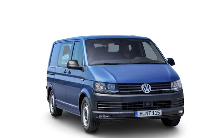 Private Transfer from Dublin city Center to Dublin airport One way Minivan - Meet the driver, find the sign, and handle luggage