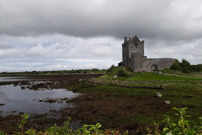 Scogliere di moher e Galway in italiano - Burren e Kinvara: la parte rocciosa fuori dalle rotte facili