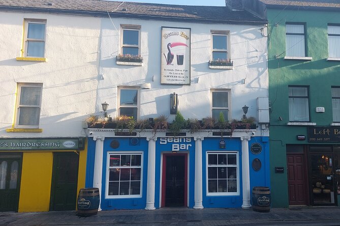Sean's Bar, Athlone Castle and Clonmacnoise Monastery - Price and value for groups up to 7