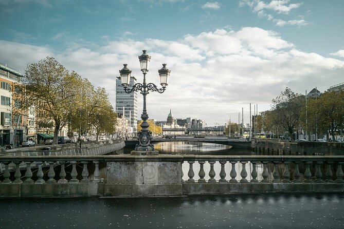 Self-Guided Scavenger Hunt: Dublin Adventure - The Spire: your starting anchor and your landmark payoff