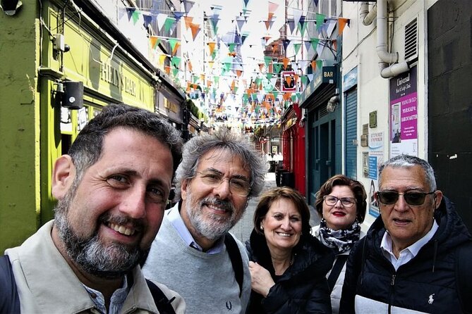 Semi-Private (8people max) 2.5 Hr Dublin Walking Tour - Christ Church Cathedral: quick inside-time, bigger Viking context