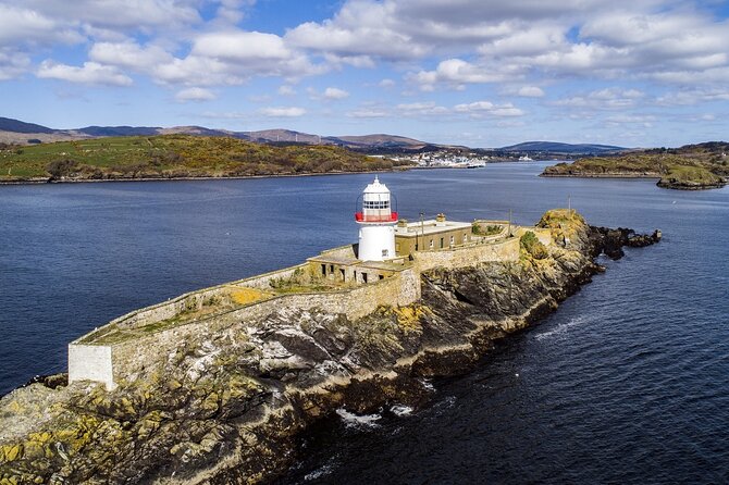 Slieve League cliffs cruise. Donegal. Guided. 1 ¾ hours. - Teelin Bay and Carrigan Head: Getting the First Real Cliffs Glimpse