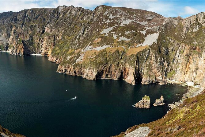 Slieve League cliffs cruise. Donegal. Guided. 1 ¾ hours. - The Slieve League Moment: 1,972 Feet of Accessible Sea Cliffs
