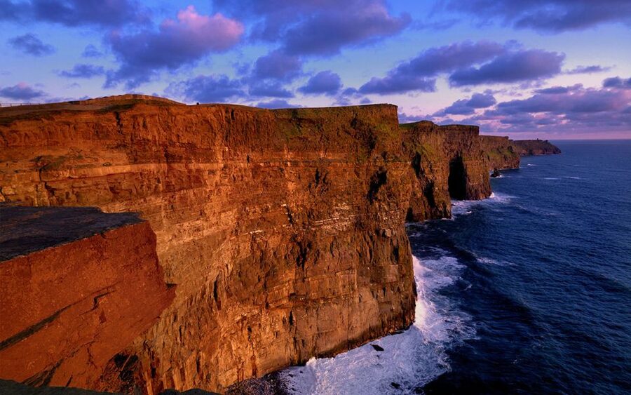 South Western Ireland: 4 Days from Galway to Kerry - Galway Bay Pub Night: Traditional Music With a View