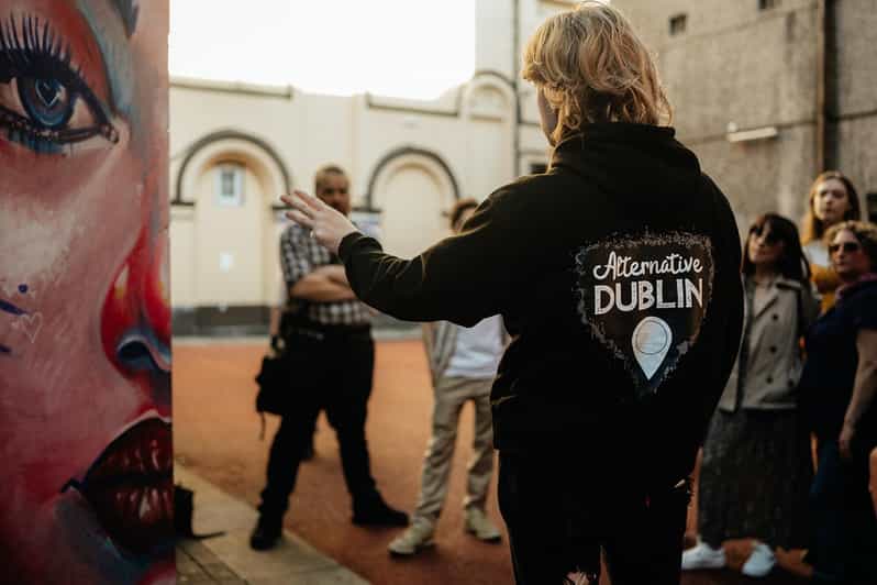 Street Art Walking Tour - Who this tour fits best